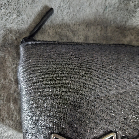 New Mac cosmetic bag - Picture 6 of 7